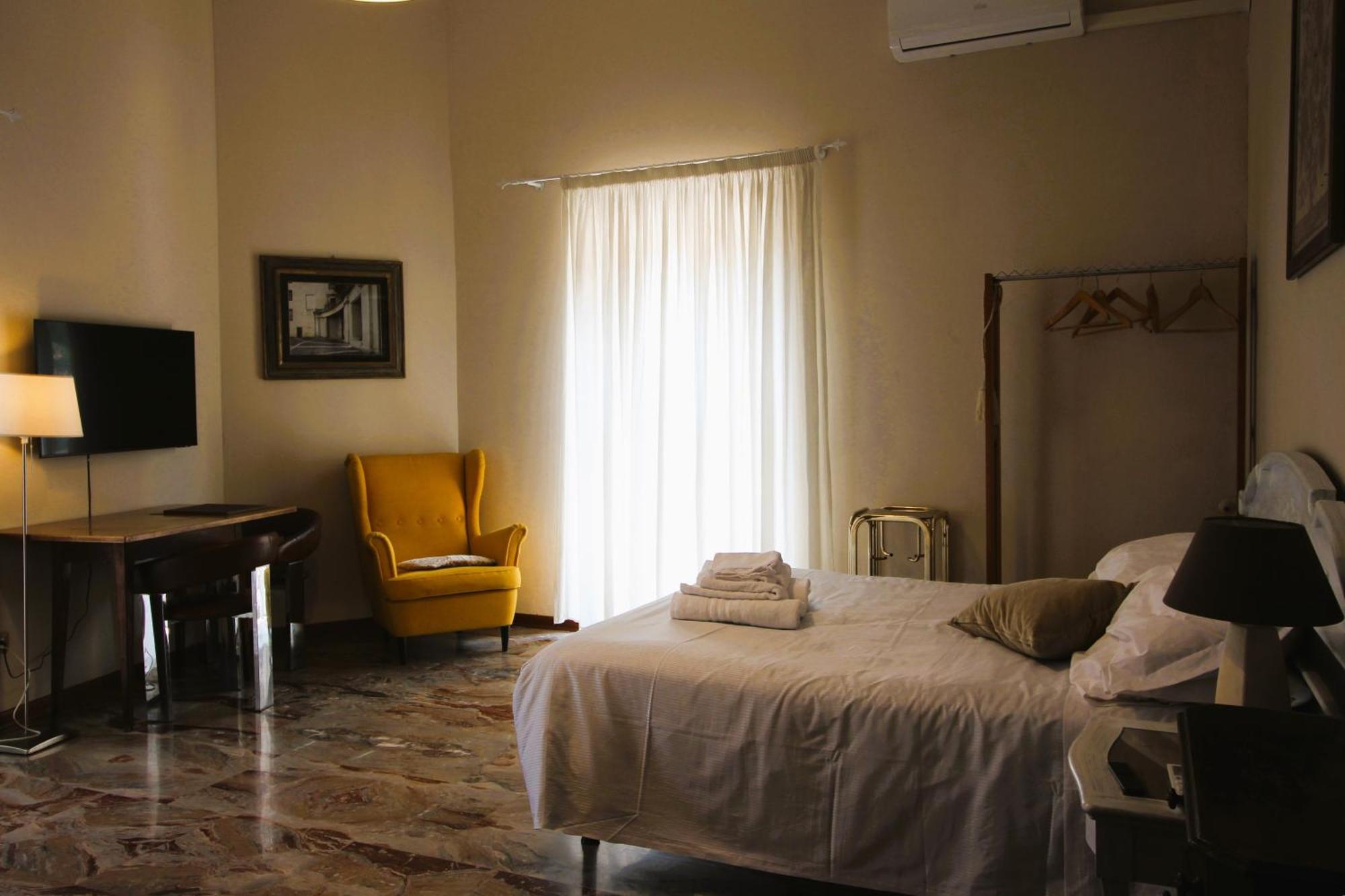 Le Stanze Dei Doria Hotel Valmontone Exterior photo